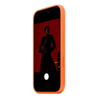 4. Etui Apple iPhone 17 Pro Silicone Case with MagSafe – Orange