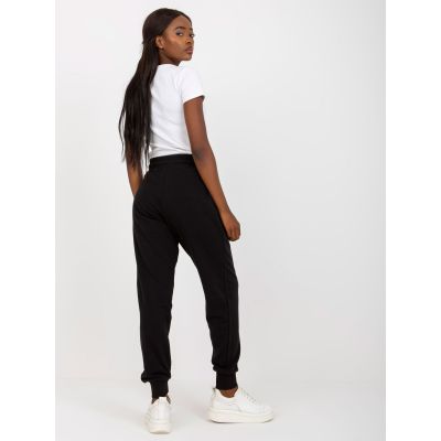 3. Czarne dresowe spodnie basic z kieszeniami   (B-005.11X)