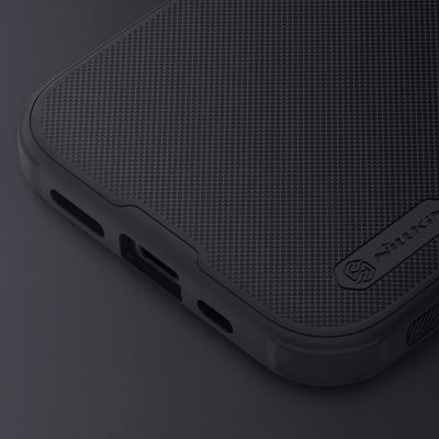 10. Wzmocnione etui do iPhone 15 Plus Nillkin Super Frosted Shield Pro - niebieskie