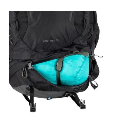 42. Plecak trekkingowy OSPREY Kestrel 48 czarny S/M