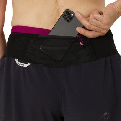 4. Spodenki Asics Fujitrail 2-N-1 Short W 2012C719-002