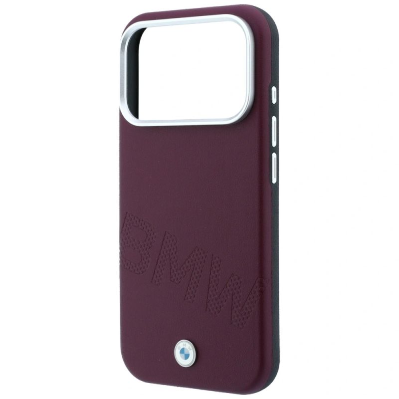6. Etui BMW Sign Inclined Deboss Letters MagSafe na iPhone 17 Pro / 18 Pro - bordowe