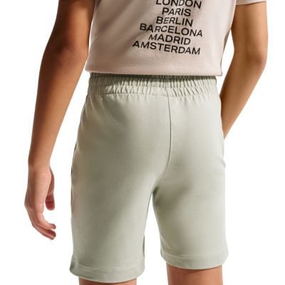 2. Spodenki dla dzieci Nike Sportswear Club jasnozielone FZ5512 304