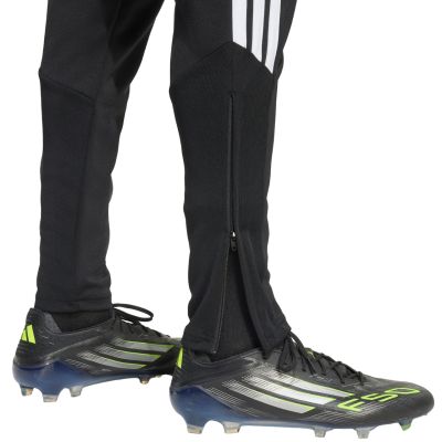 12. Spodnie męskie adidas Tiro 26 League Training Slim czarne JY7113