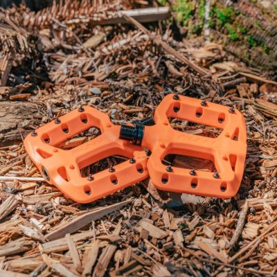 2. FUNN pedały TAIPAN S pomarańczowe
