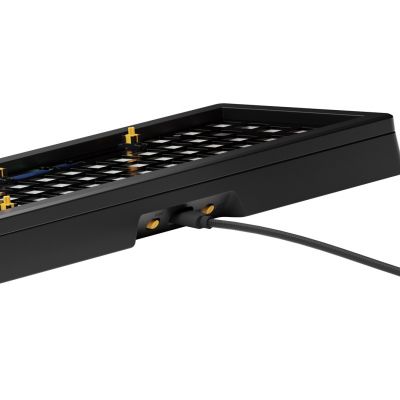 6. Glorious PC Gaming Race GMMK 3 Barebones klawiatura Dom USB Nie Czarny