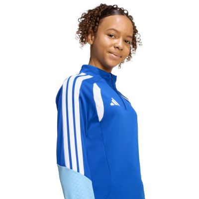 4. Bluza dla dzieci adidas Tiro 26 Competition Training Top niebiesko-błękitna KA7570