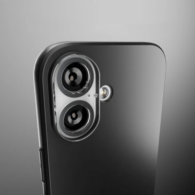 4. Szkło ochronne SBS Camera Glass na obiektywy z technologią D3O na iPhone 17