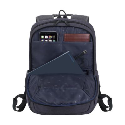 3. Rivacase 7760 39,6 cm (15.6") Plecak Czarny