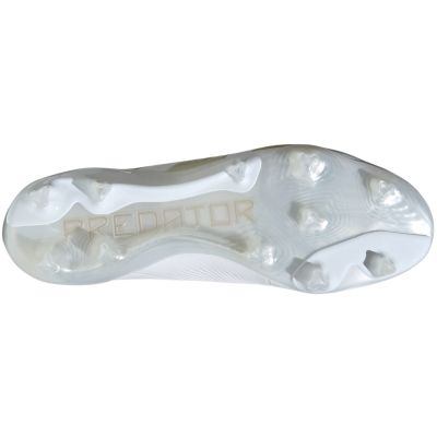 12. Buty piłkarskie adidas Predator Elite FG IG4009