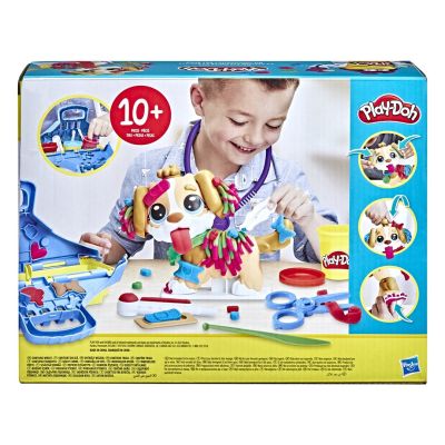 4. Play-Doh Care 'n Carry Vet