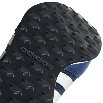 5. Buty adidas V Racer 2.0 M B75795