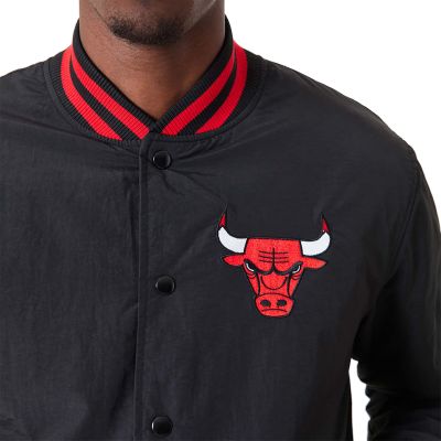 4. Kurtka bomberka New Era NBA Chicago Bulls Script Bomber Jacket - 60332203