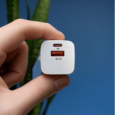3. Ładowarka sieciowa Wozinsky CMWCW 20W USB-C / USB-A - biała