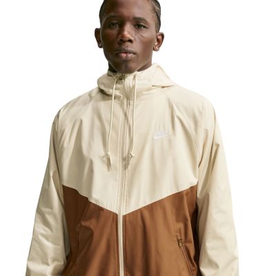 3. Kurtka męska Nike Windrunner beżowo-brązowa HV8369 230