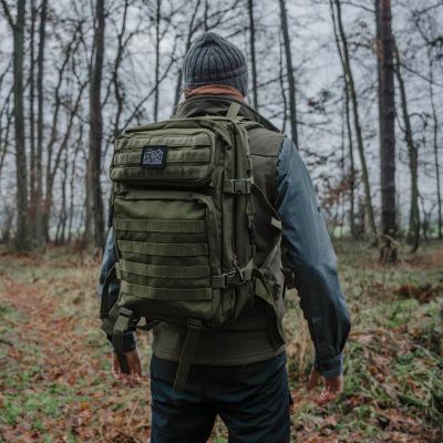 9. Plecak turystyczny Offlander Survival 43L OFF_CACC_07GN