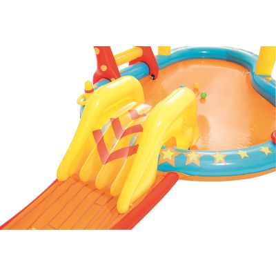 8. Bestway 53068 Dmuchany Plac zabaw 435x213x117cm