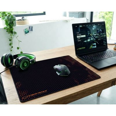 10. Podkładka gamingowa pod mysz Esperanza Flame EGP103R (300mm x 400mm)