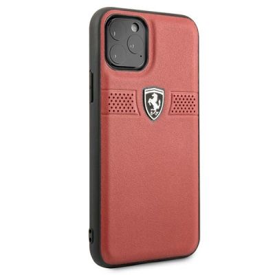 5. Etui Ferrari Off Track Leather na iPhone 11 Pro - czerwone