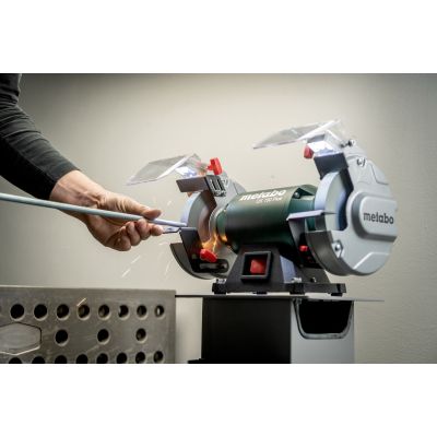 4. Metabo DS 150 Plus szlifierka stołowa 2980 RPM 400 W