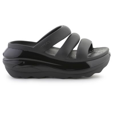 8. Klapki Crocs Mega Crush Triple Strap 209842-001 
