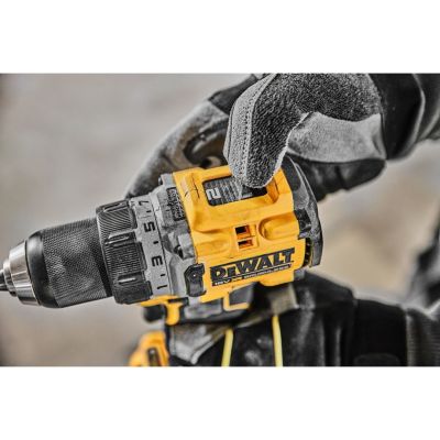 10. Wiertarko-wkrętarka 18V bez aku i ład DCD800NT