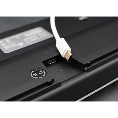 4. Ducky One 2 White Edition klawiatura Uniwersalne USB Niemiecki Biały