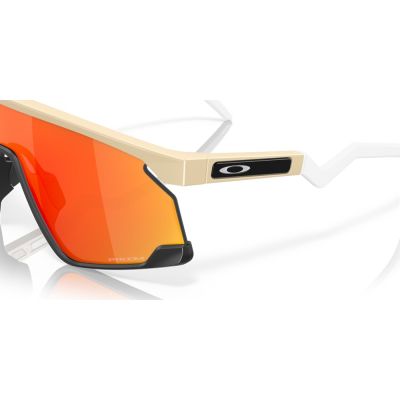 6. Oakley Bxtr okulary przeciwsłoneczne Tarcza Owijka