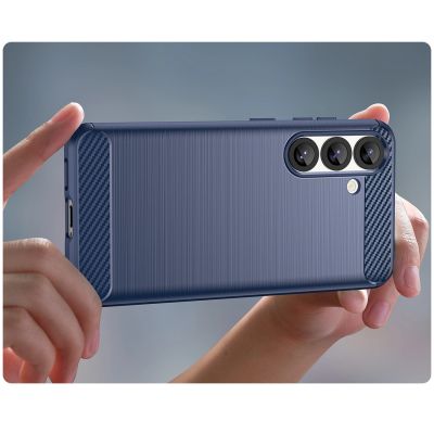 6. Etui silikonowe Carbon Case do Samsung Galaxy S25 - niebieskie