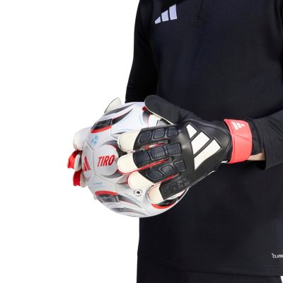 6. Rękawice bramkarskie adidas Predator Training czarne KA7787