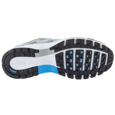 4. Nike P-6000 CD6404-025 Srebrne 40,5