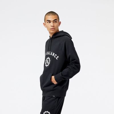 7. Bluza New Balance Sport Seasonal French Terry H BK M MT31901BK