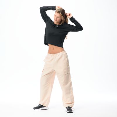 23. Damskie Spodnie IBAN WMNS