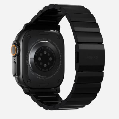 5. NOMAD Titanium Band - tytanowa bransoleta do Apple Watch 46mm/49mm (black hardware) V2