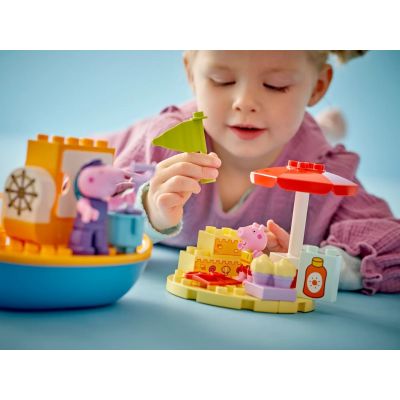 6. LEGO Peppa Pig 10432 Peppa i rejs łodzią