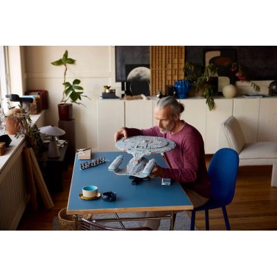 13. LEGO 10356 Icons - Star Trek: U.S.S. Enterprise NCC-1701-D