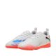 8. Buty piłkarskie Puma Future 8 Play IT Jr 108627 01