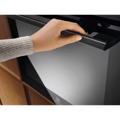 5. Piekarnik ELECTROLUX LOE8P39Z czyszczenie pyroliza