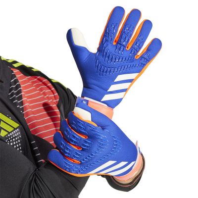 4. Rękawice bramkarskie adidas Predator GL TRN IX3860