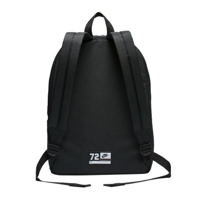 3. Plecak Nike Classic Junior BA5928-010