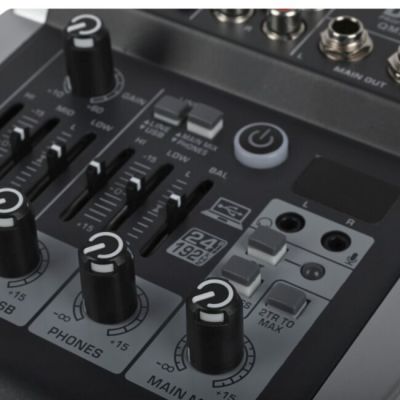 16. DNA QMX402 - Mikser analogowy z Bluetooth