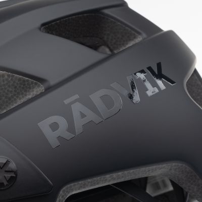 6. Kask TRIADE