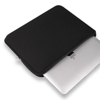 3. Pokrowiec na laptopa 14'' uniwersalny - czarny