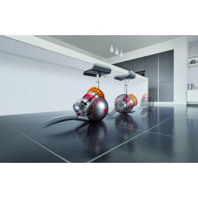 39. Odkurzacz bezworkowy DYSON Cinetic Big Ball Multi Floor (700W)