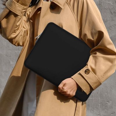 9. Torba na laptopa 15-16" Tech-Protect Neoslim - czarna