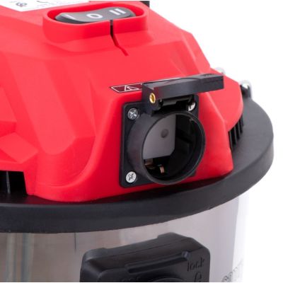 4. Odkurzacz CAMRY CR 7045