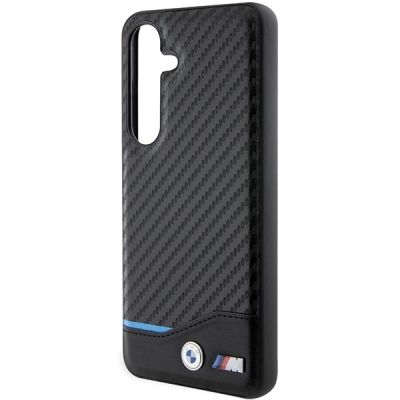 6. Etui BMW Leather Carbon na Samsung Galaxy S24 - czarne