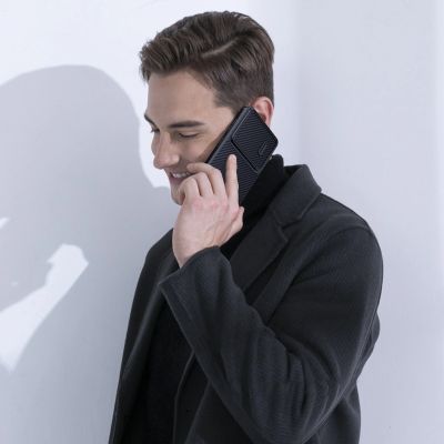 15. Nillkin Synthetic Fiber S Case etui Samsung Galaxy S23+ pokrowiec osłona na aparat czarne