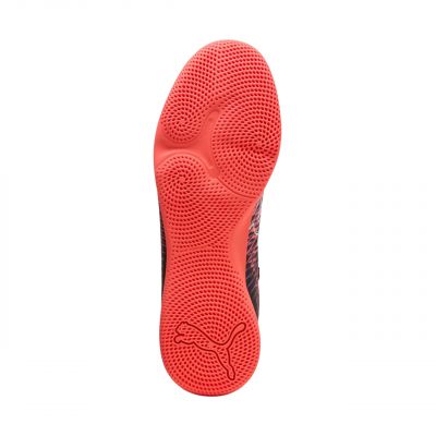 6. Buty piłkarskie Puma Future 8 Play IT M 108379 01