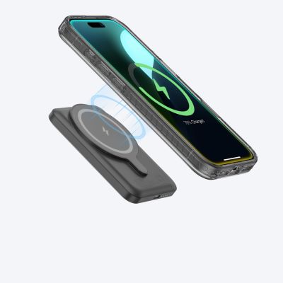10. Etui silikonowe AMAZINGTHING Titan Pro Mag Case z pierścieniem magnetycznym do iPhone 16 Pro - czarne